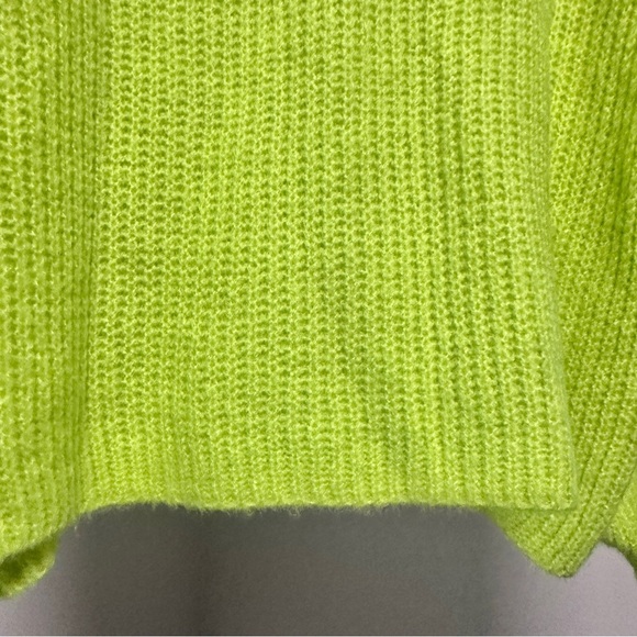 Maeve Betty Puff-Sleeved Neon Lime Green Chunky Mock Neck Sweater Size Medium - Picture 15 of 16